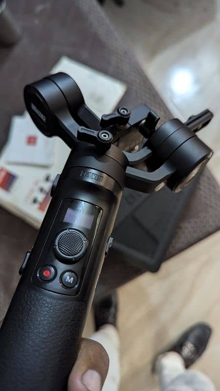 Zhiyun Crane M2 10