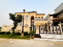 10 Marla Spanish House Available For Sale In Lake City Sector M2A 0