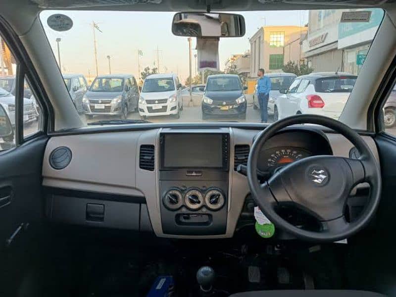 Suzuki Wagon R 2018 1