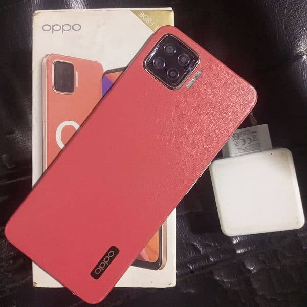 oppo F17 8/128 GB on display finger condition 10/9 with box charger 0