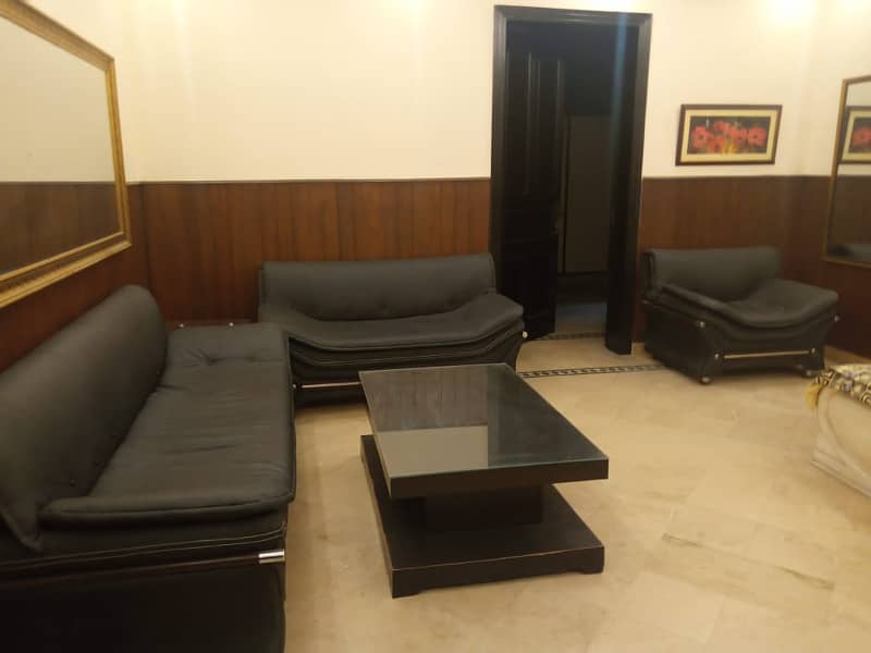 10 Marla Flat Fully Renovated/ Askari 1- Cantt. Lahore 5