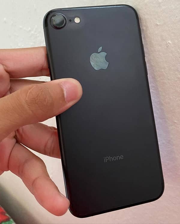 iPhone 7 128GB PTA Approved 0