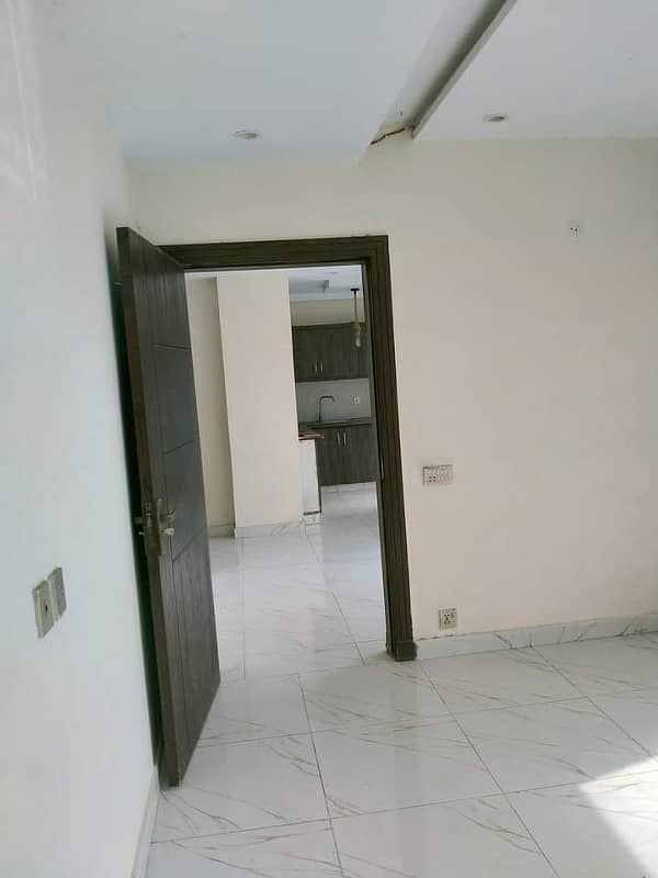 1 BED NON FURNISHED APARTMENT FOR RENT 2