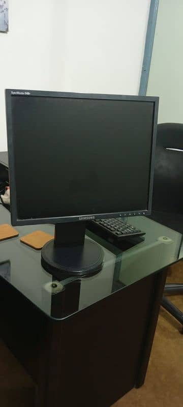 Samsung Computer LCD 19" 3