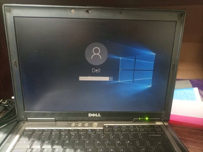 Dell D630 Core 2 Duo 1