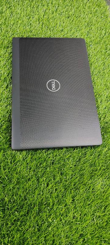 Dell Latitude 7420 0