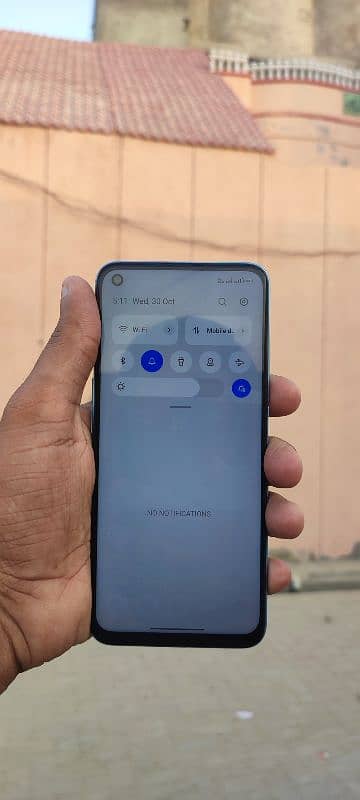 I am selling the Realme 9I 6+6/128 4