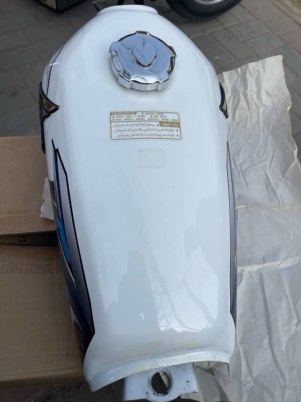 Honda 125 Model Sticker 2025 White Fuel Tanki & Tappay 2