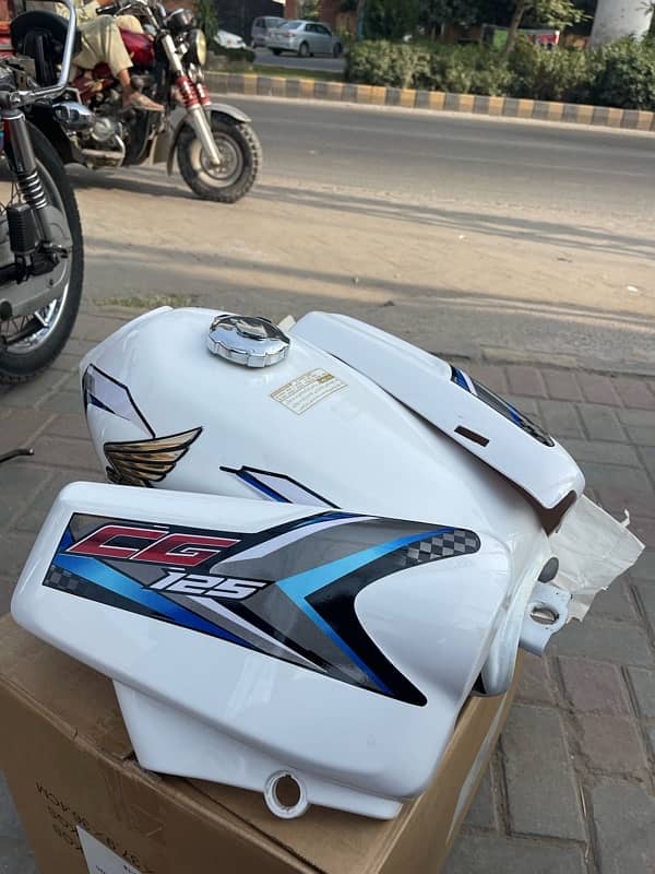 Honda 125 Model Sticker 2025 White Fuel Tanki & Tappay 5