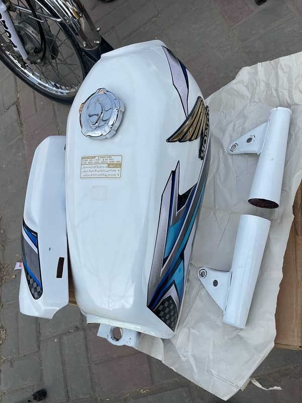 Honda 125 Model Sticker 2025 White Fuel Tanki & Tappay 8