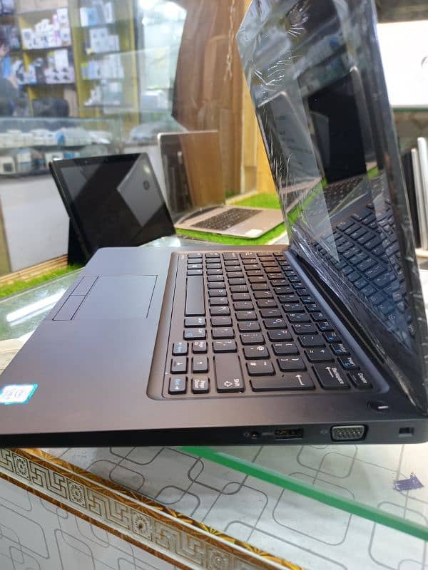 DELL Latitude 5480 | i5-7440HQ|8GB/256 | FHD Display 14|  Touch screen 4