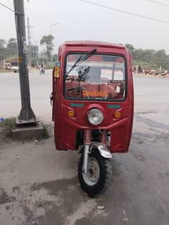 Crown loader rickshaw 2022