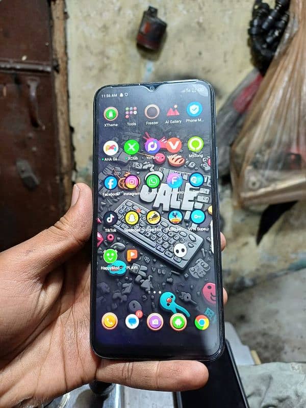 Infinix hot 8 4/64 3