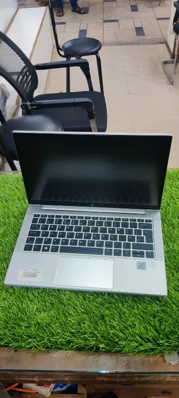 HP EliteBook 830 g7 6