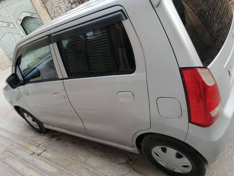 Suzuki Wagon R 2017 4