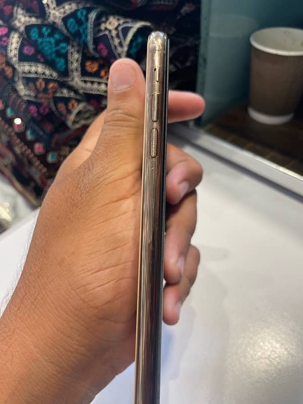 iphone 11 pro max pta 256 gb 3