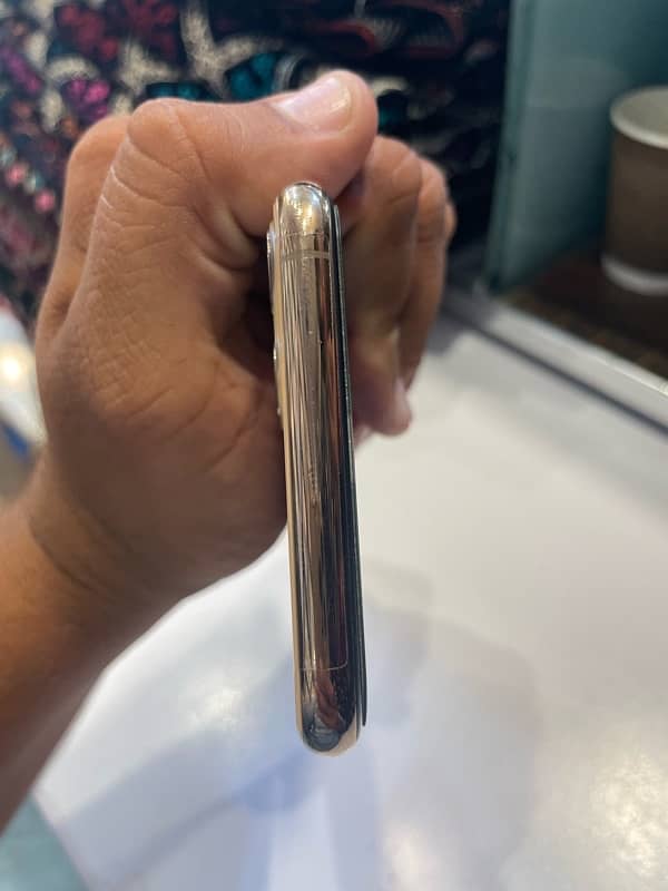 iphone 11 pro max pta 256 gb 4