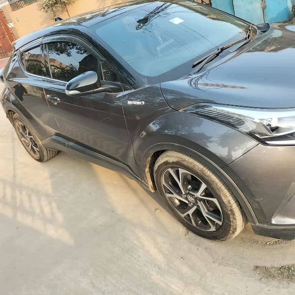 Toyota C-HR 2017 7