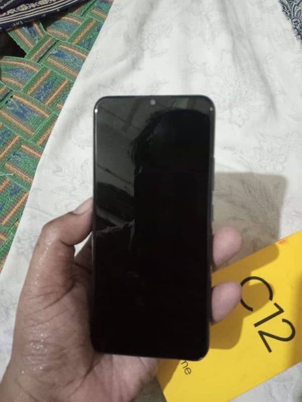 realme c12 3