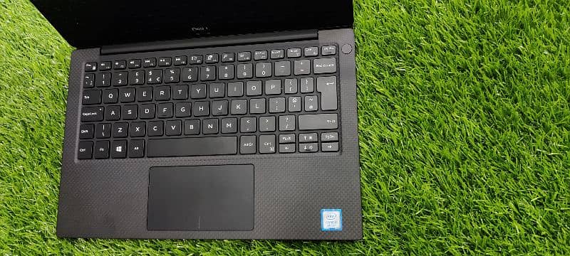 Dell XPS 13-9370 1