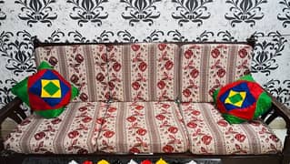 5 seater sofa set. Good condition, affordable price, strong material