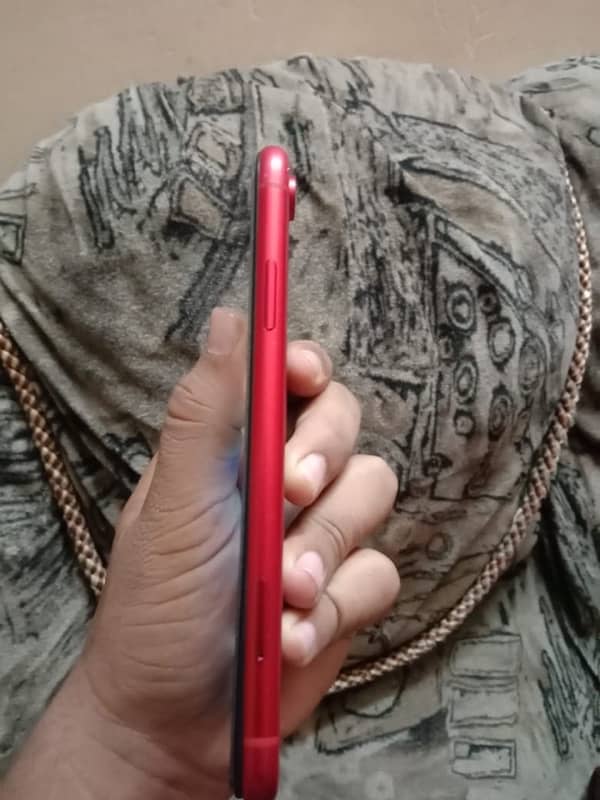 iphone XR 64 Gb Factory Unnlock 2