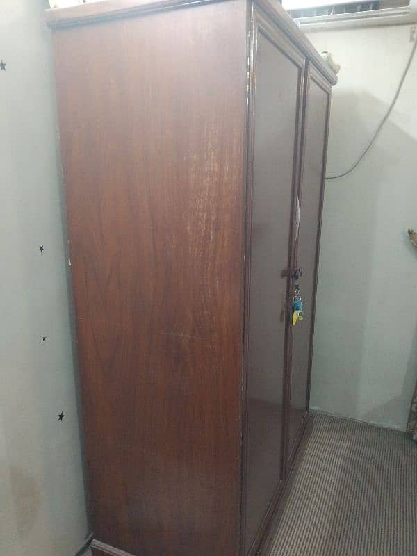 wardrobe for sell 2