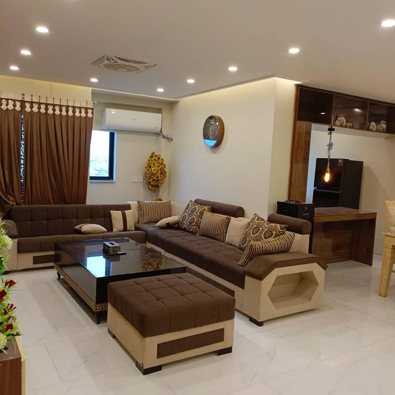 Pent House For Rent in Bahria Town Lahore 3