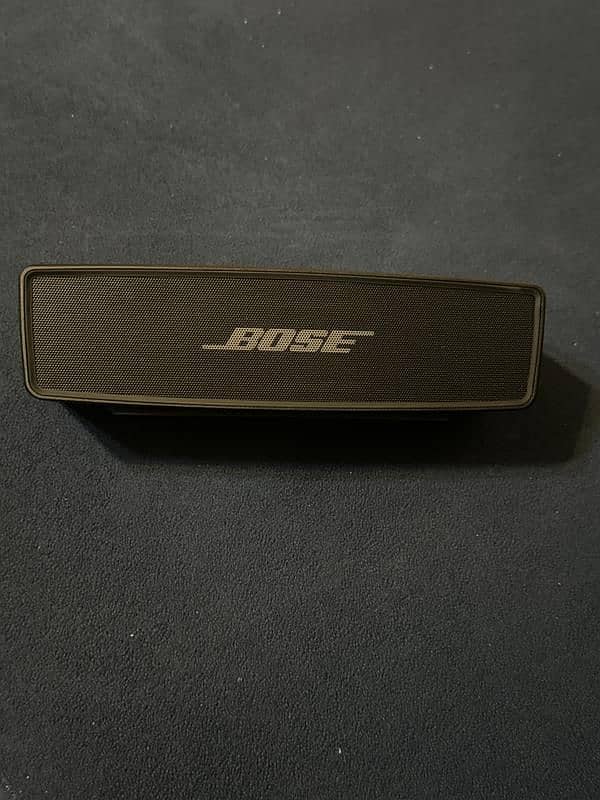 Original Bose Soundlink mini Bluetooth speaker 1