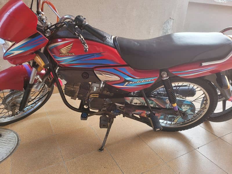 Honda pridor 100 CC RED BIKE 2017 MODEL FIRST OWNER 1