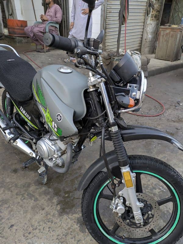 Yamaha ybr 125g 5