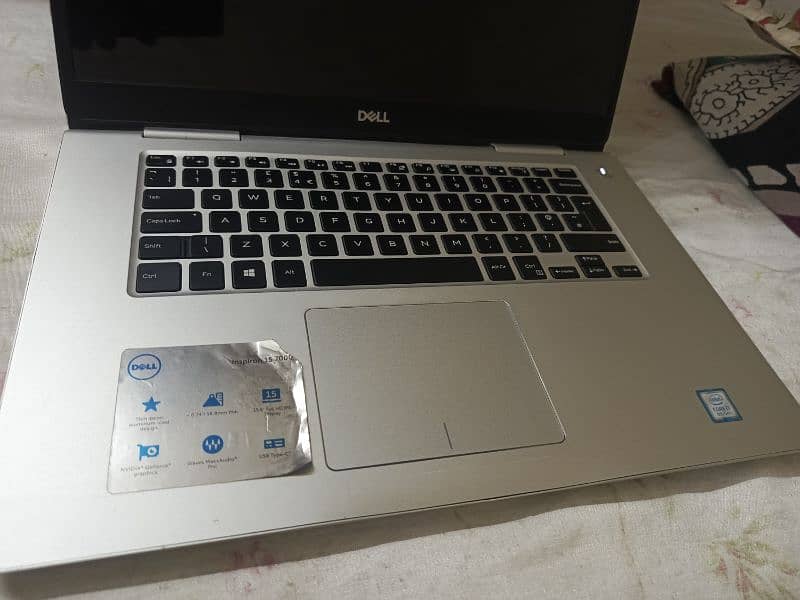 Dell Inspiron 15 7573 Model 0