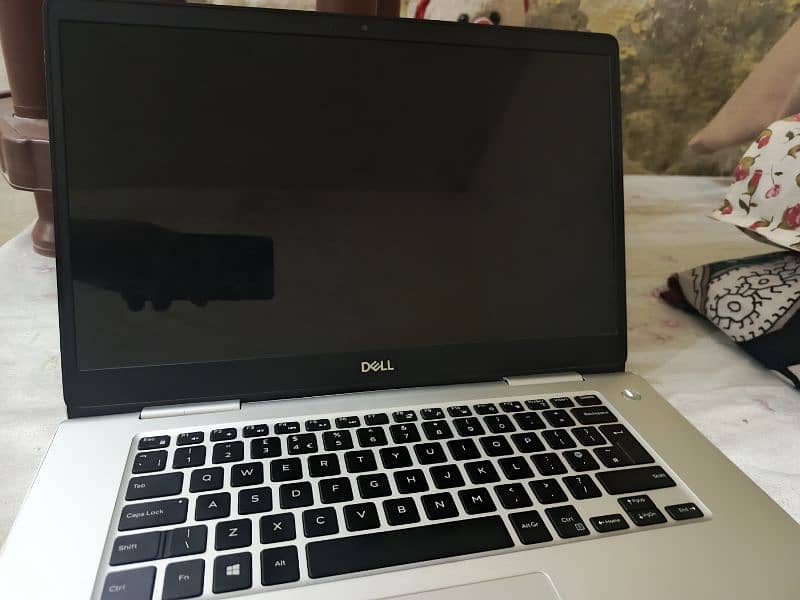 Dell Inspiron 15 7573 Model 1