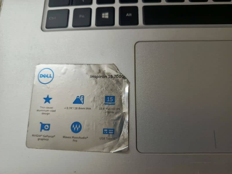 Dell Inspiron 15 7573 Model 3