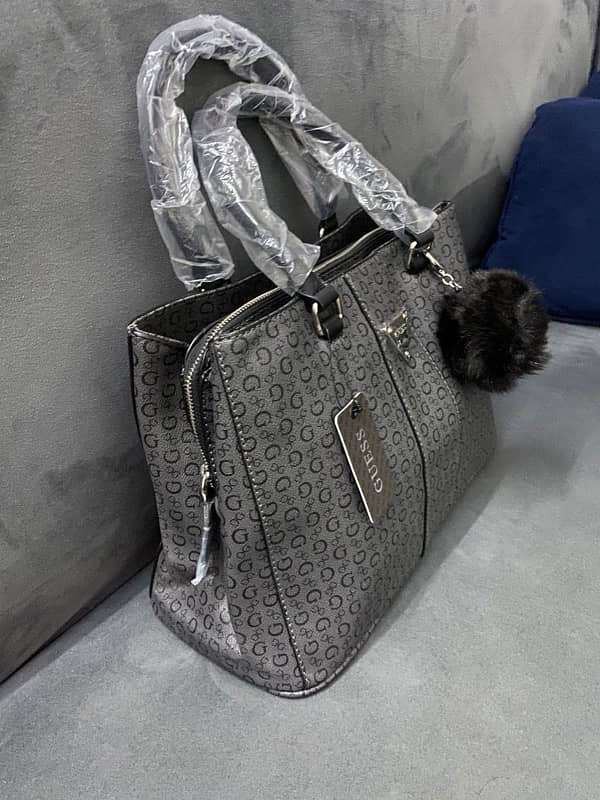 Guess bags 1