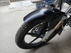 Yamaha 125cc YBR black color in very good condition