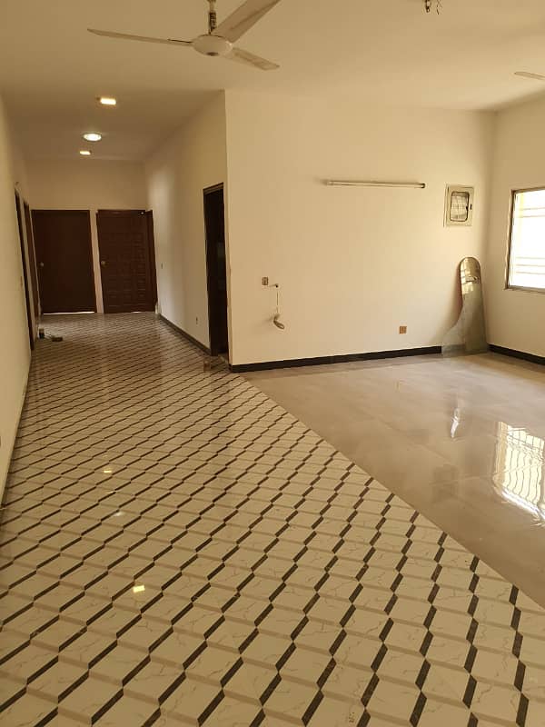 Upper portion for Rent on Gizri lane 0