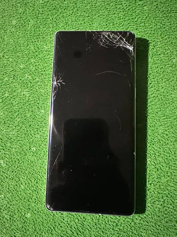 Google Pixel 7 pro Panel Damage 3