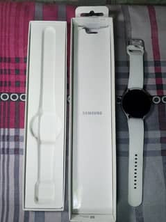 Samsung Watch 5 44mm In Good Condition