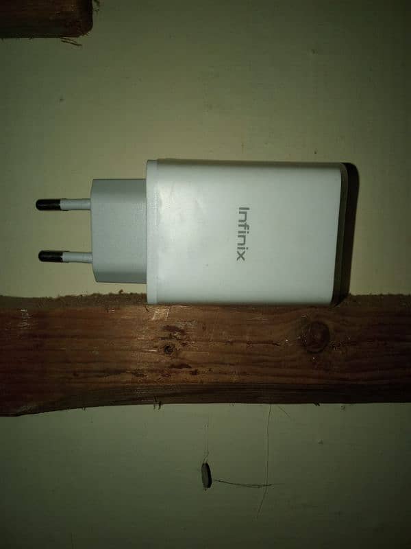 Infinix 33watt charger urjent sale 0