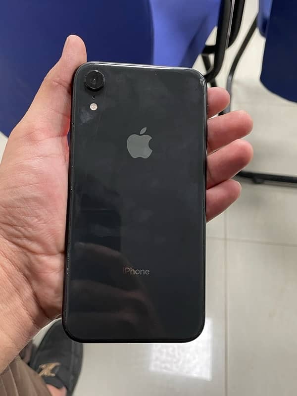 Selling My Iphone XR 10