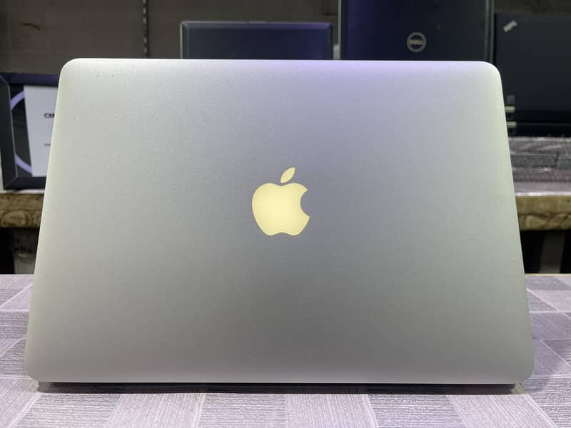 MacBook Pro 2015 i5 16/256 0