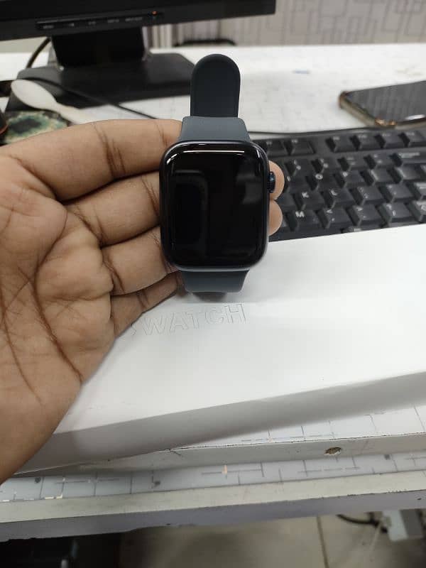 apple watch series 8 0