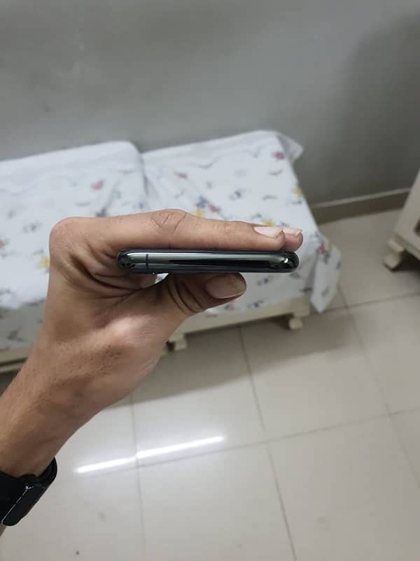 IPHONE 11 pro 64Gb 3