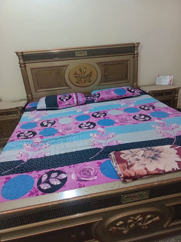 Decopaint bed for Sale 1