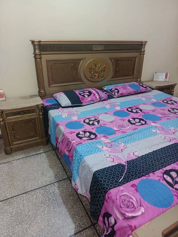 Decopaint bed for Sale 2