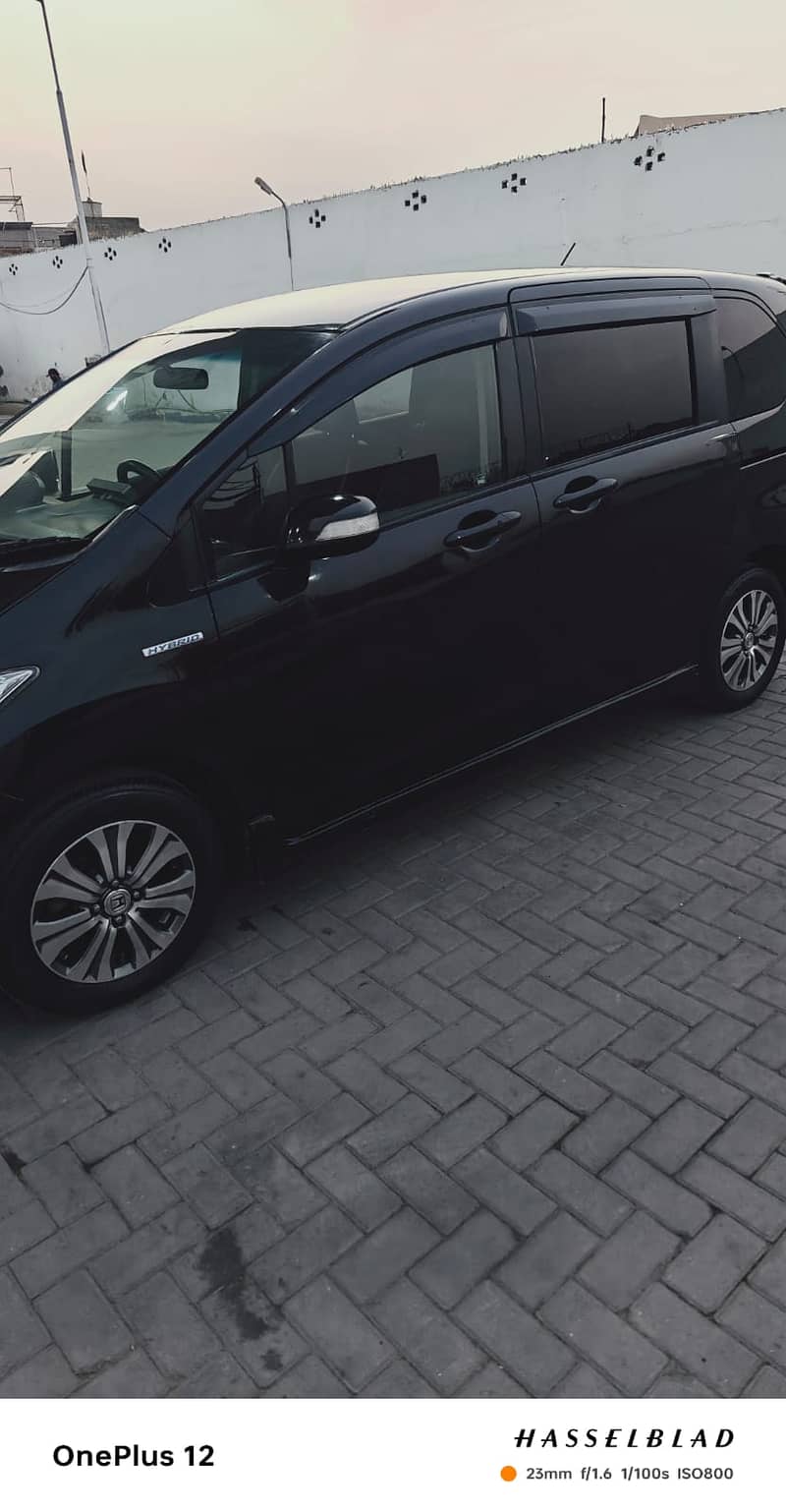 Honda Freed 11/17  MODEL 12