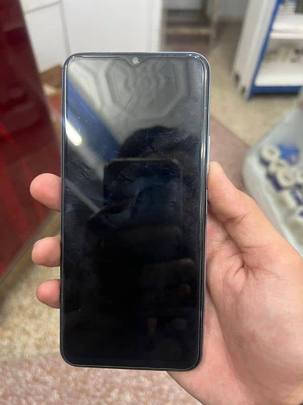 vivo y33s 8/128gb 1