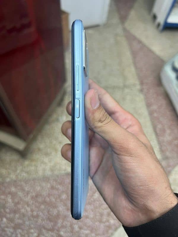 vivo y33s 8/128gb 2