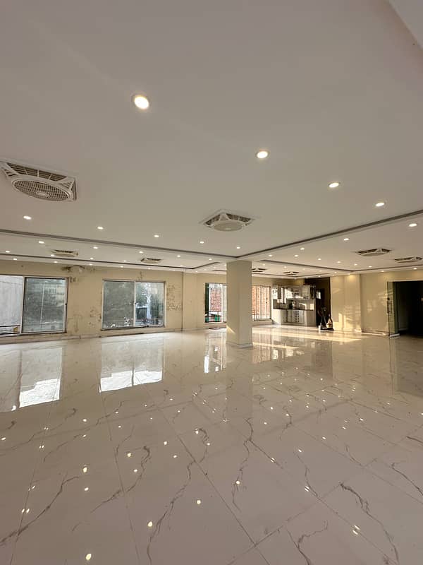 12 Marla Lavish Hall For Rent at Main Boulevard Bahria Town Lahore 6